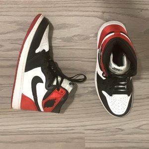 Air Jordan 1 retro black stain toe